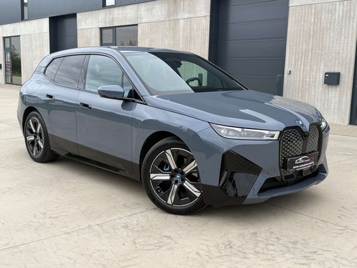 BMW iX xDrive 40 - Sportpakket - Laser - 21"- Harman Kardon - Trekhaak - 360° Cam - HUD - Leder